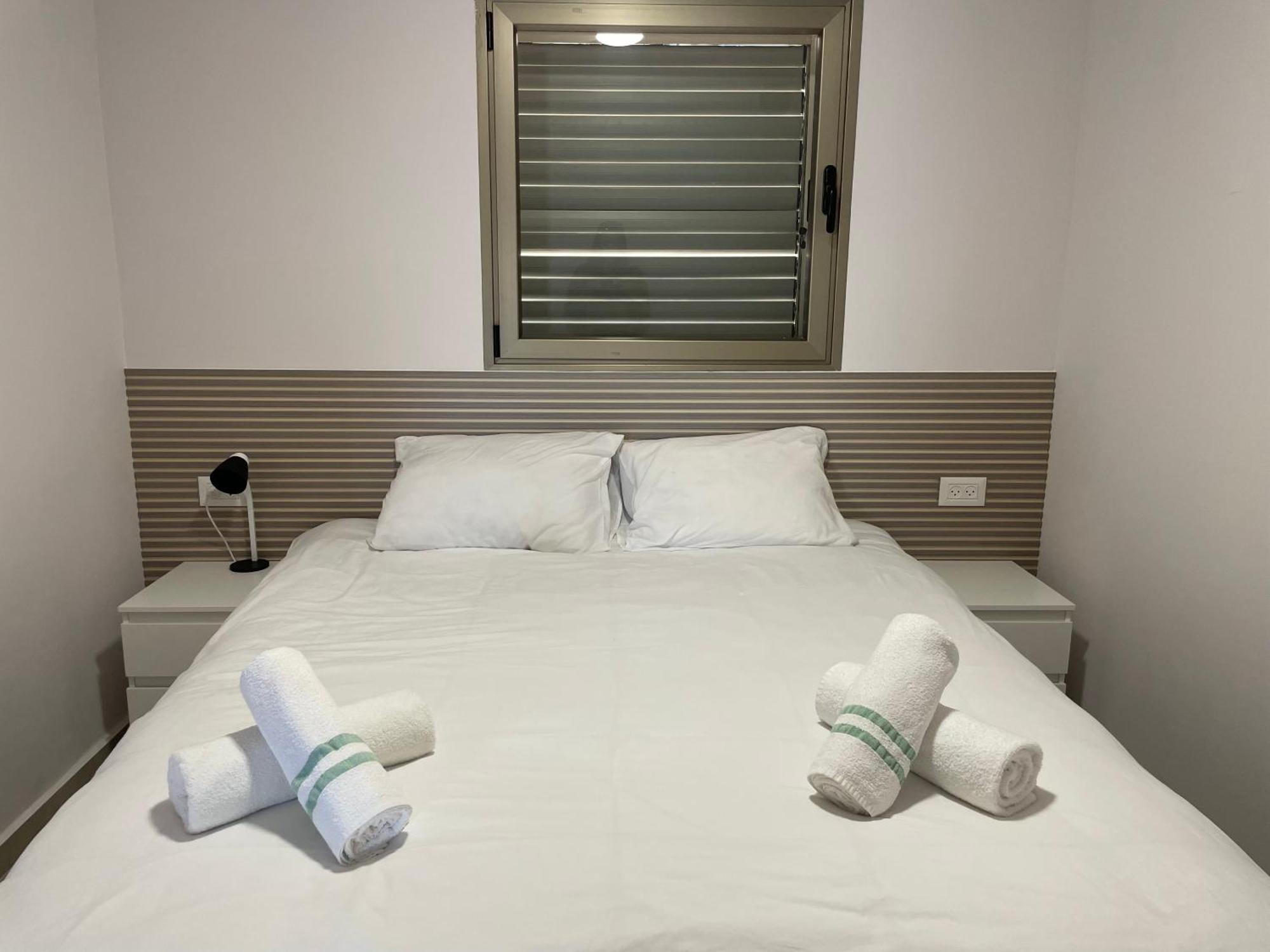 Amdar 2br Garden Appartement *